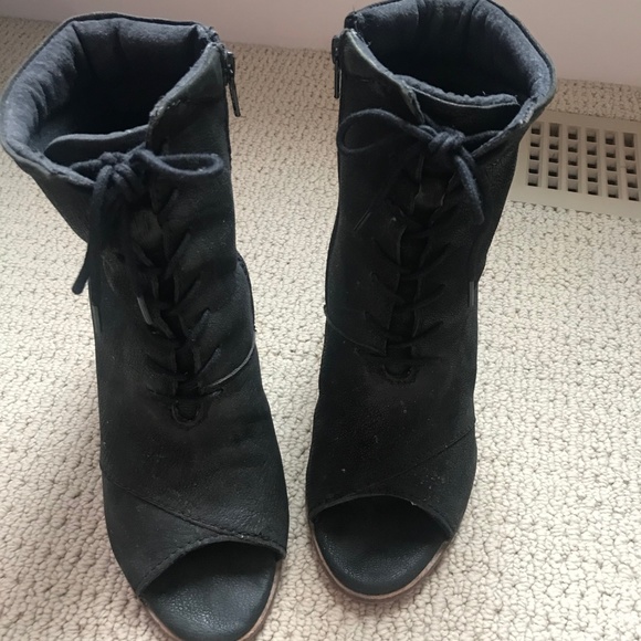 Seychelles Open Toe Bootie Heels - Picture 2 of 4